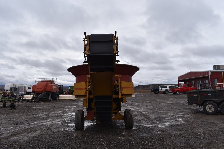 Used 2004 Haybuster H1000 Implements for sale at Varner Equipment in Delta CO - Photo 6