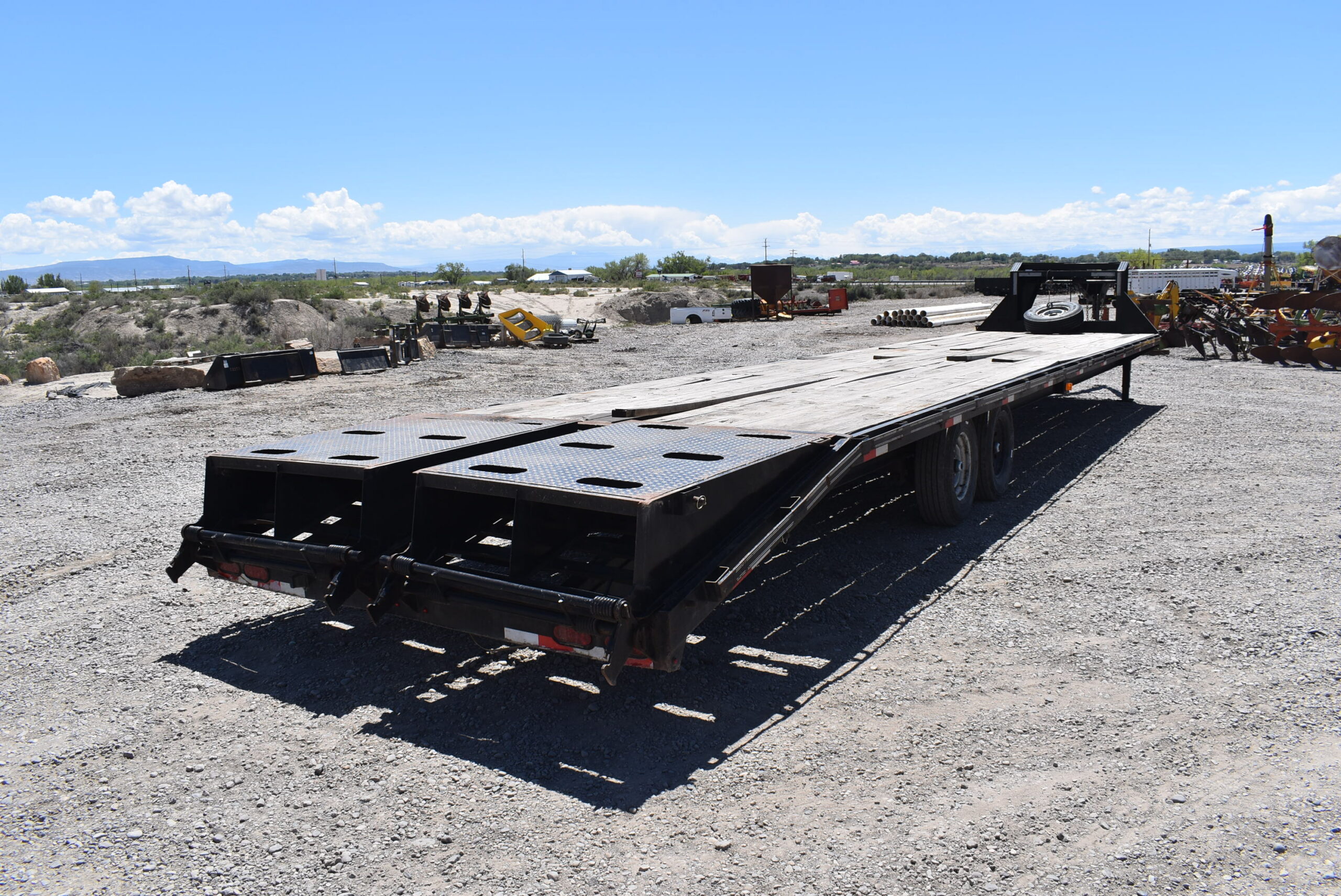 Used 2023 TrailMaxx 35ft Trailers for sale at Varner Equipment in Delta CO - Photo 6