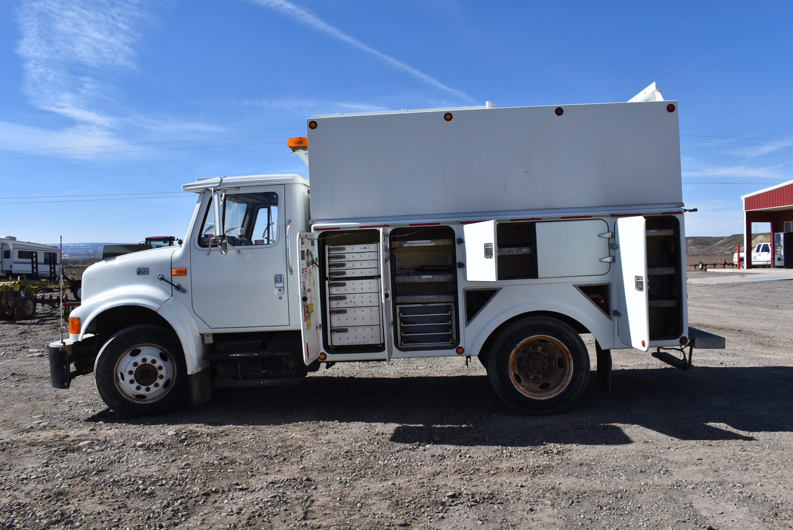 Used 2000 International 4700 Trucks for sale at Varner Equipment in Delta CO - Photo 5
