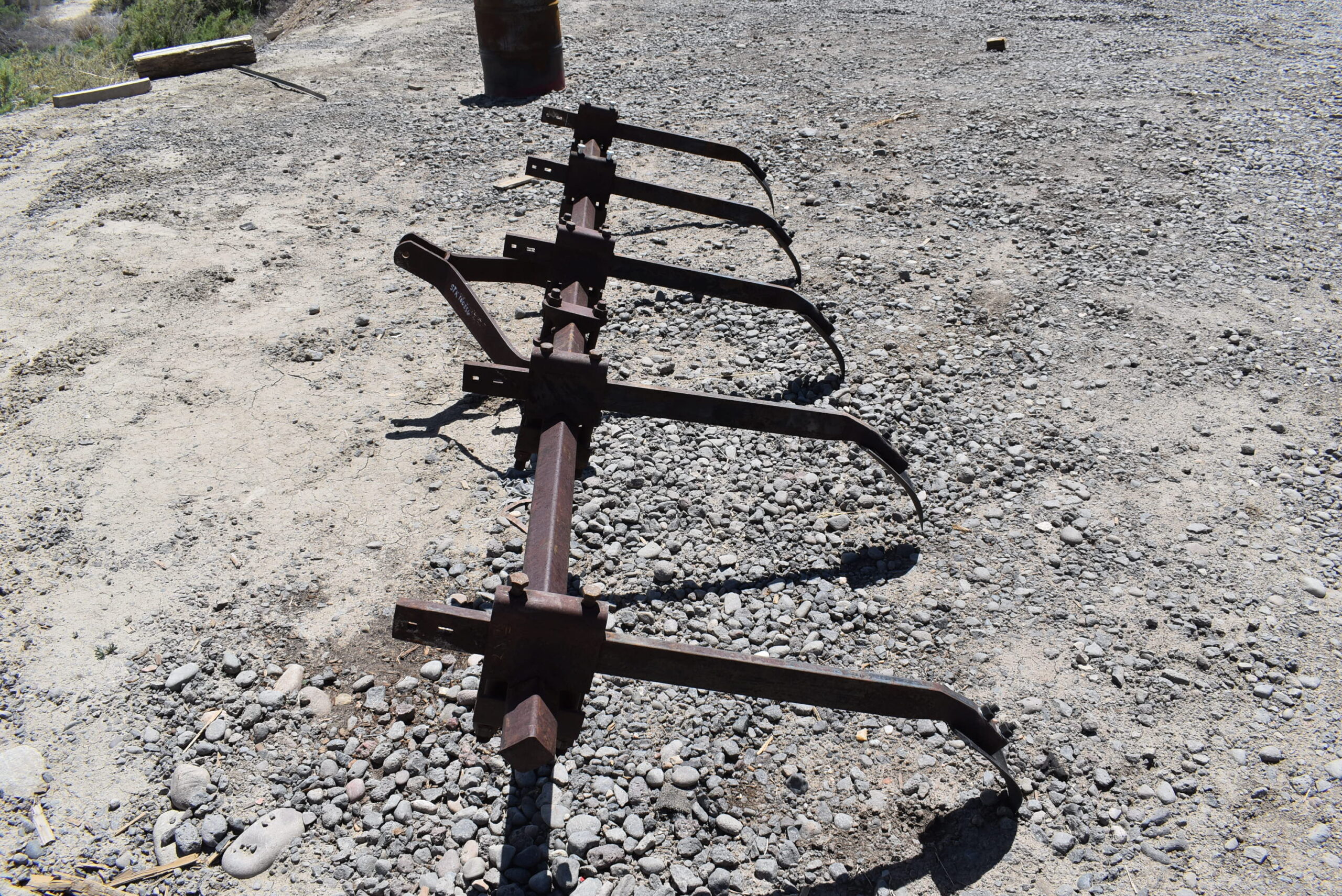 Used 1980 Custom Made 5 Row Tillage Equipment for sale at Varner Equipment in Delta CO - Photo 4