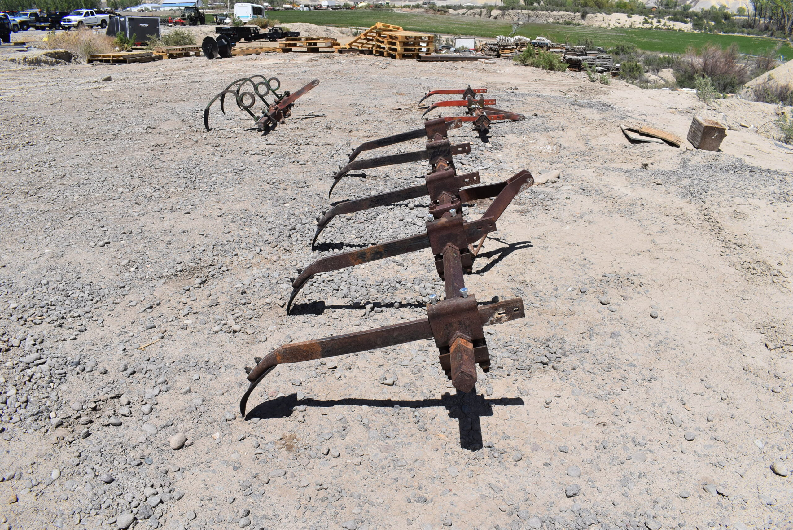 Used 1980 Custom Made 5 Row Tillage Equipment for sale at Varner Equipment in Delta CO - Photo 7