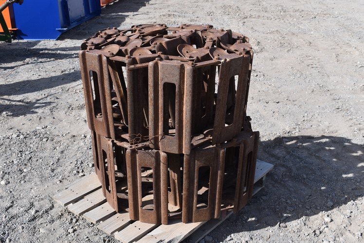 Used 2004 Custom Made Metal Skid Steer Tracks Implements for sale at Varner Equipment in Delta CO - Photo 3