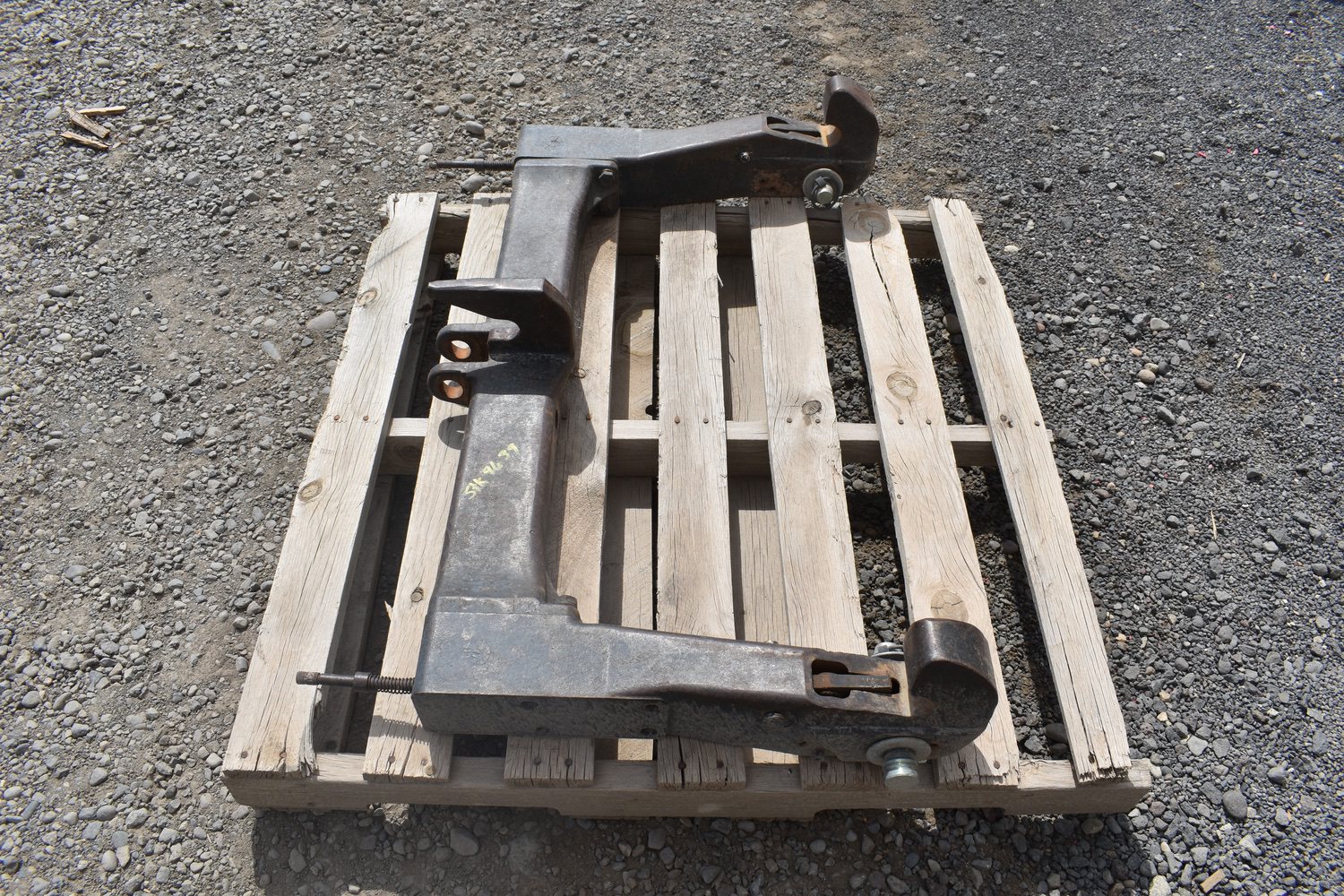 Used 1994 Cat III Quick Hitch Implements for sale at Varner Equipment in Delta CO - Photo 4